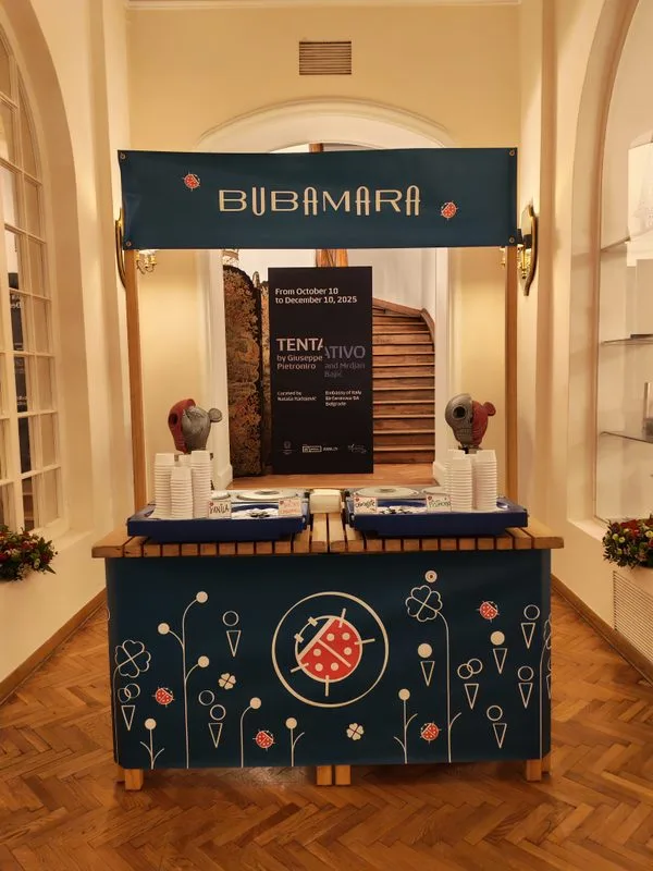 gallery8